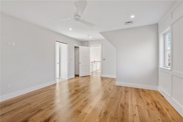 1 Knowlton Court, Bristol, RI 02809