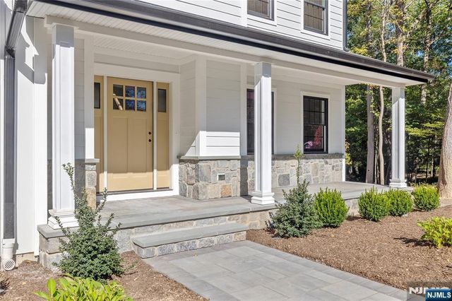 704 Orangeburgh, River Vale, NJ 07675