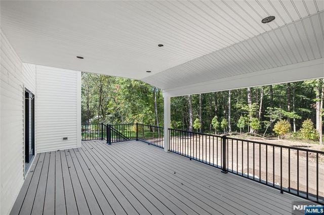 704 Orangeburgh, River Vale, NJ 07675