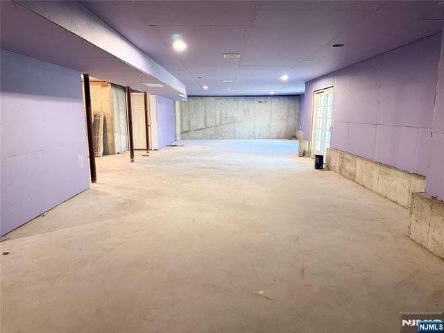 704 Orangeburgh, River Vale, NJ 07675