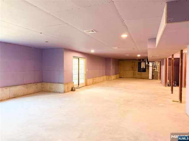 704 Orangeburgh, River Vale, NJ 07675