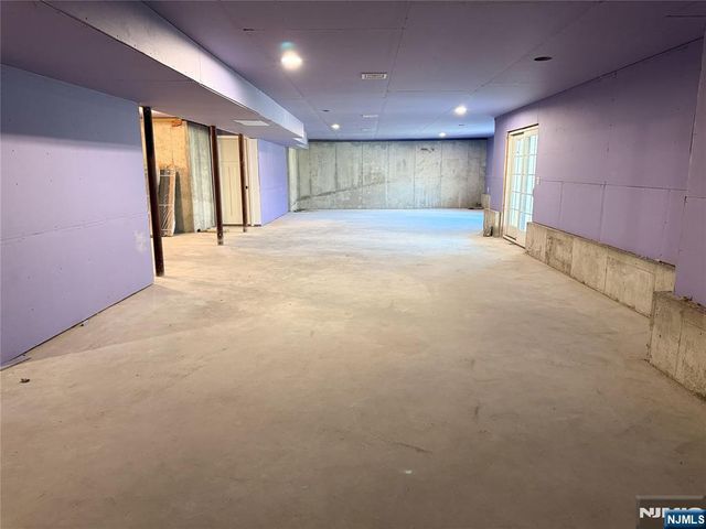 704 Orangeburgh, River Vale, NJ 07675