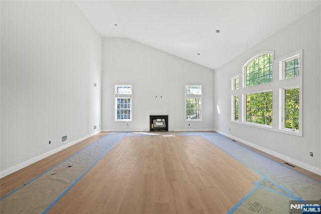 704 Orangeburgh, River Vale, NJ 07675
