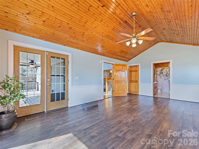 401 Tipstill Cove, Waynesville, NC 28786