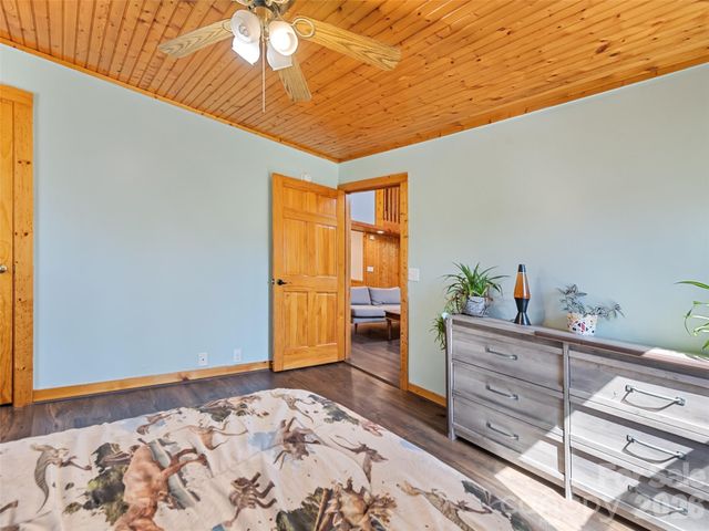 401 Tipstill Cove, Waynesville, NC 28786