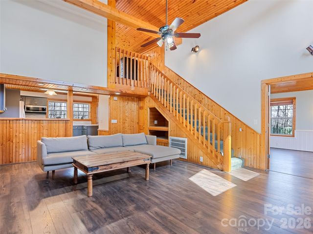401 Tipstill Cove, Waynesville, NC 28786