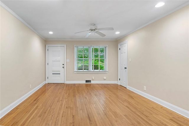 129 Parkside Circle, Decatur, GA 30030