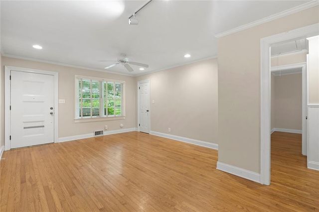 129 Parkside Circle, Decatur, GA 30030