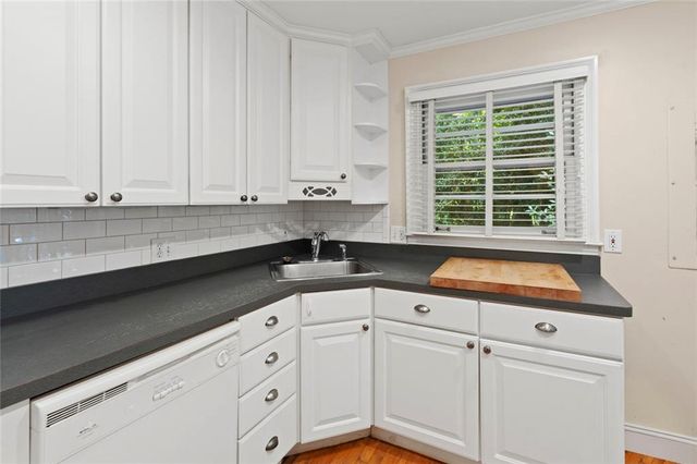 129 Parkside Circle, Decatur, GA 30030