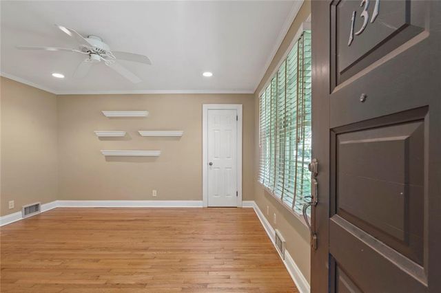 129 Parkside Circle, Decatur, GA 30030