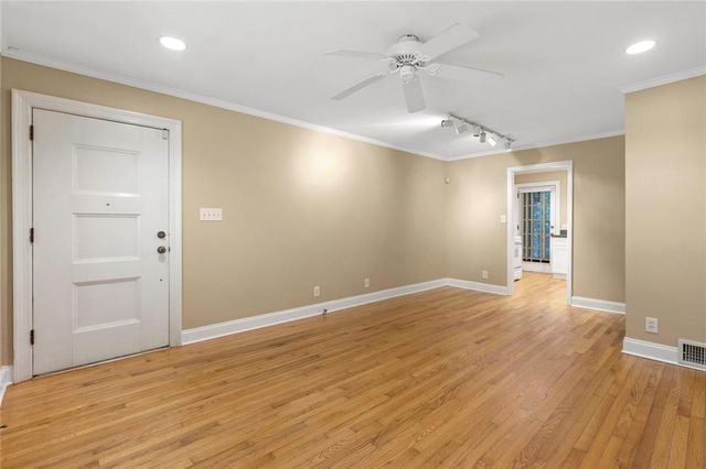 129 Parkside Circle, Decatur, GA 30030