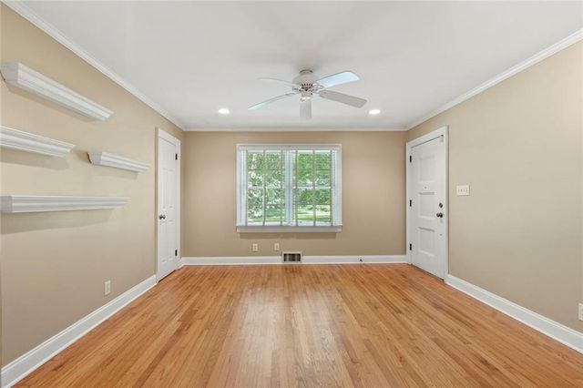 129 Parkside Circle, Decatur, GA 30030