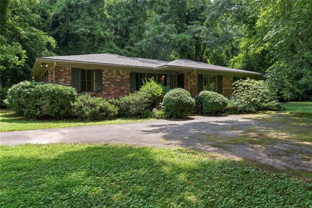 129 Parkside Circle, Decatur, GA 30030