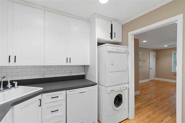 129 Parkside Circle, Decatur, GA 30030