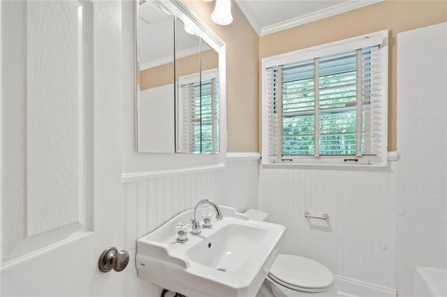 129 Parkside Circle, Decatur, GA 30030