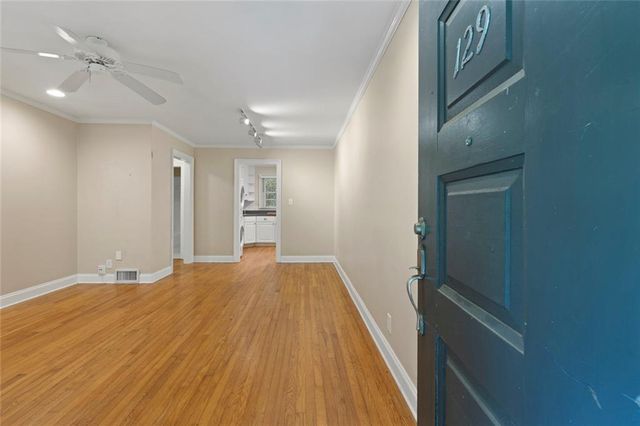 129 Parkside Circle, Decatur, GA 30030