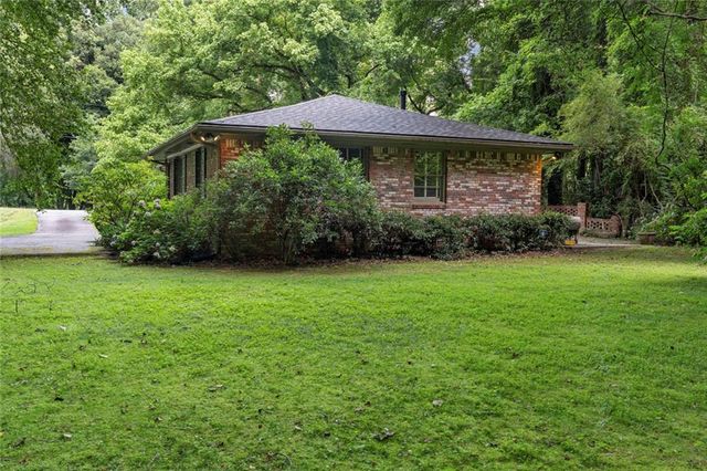 129 Parkside Circle, Decatur, GA 30030