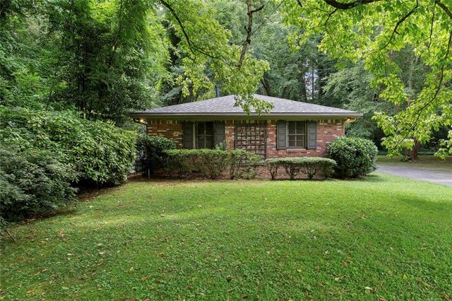 129 Parkside Circle, Decatur, GA 30030