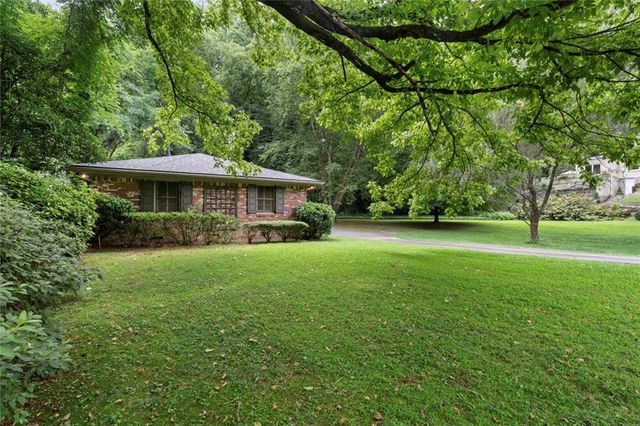 129 Parkside Circle, Decatur, GA 30030