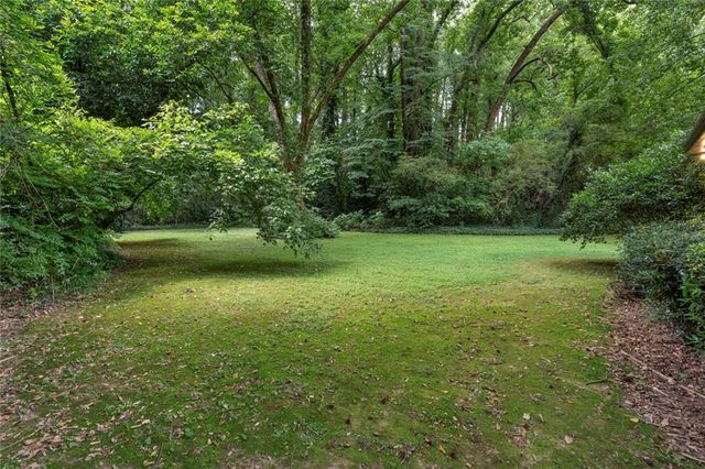 129 Parkside Circle, Decatur, GA 30030