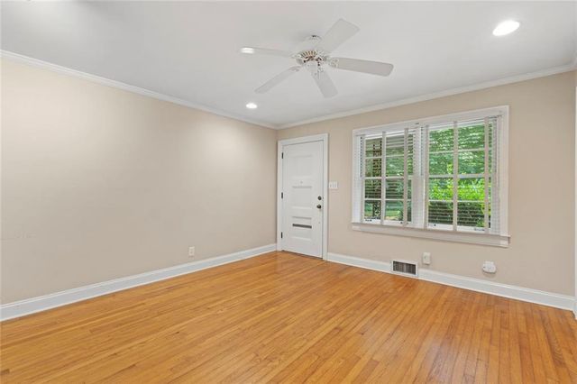 129 Parkside Circle, Decatur, GA 30030