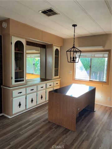 6741 Lincoln 37, Buena Park, CA 90620