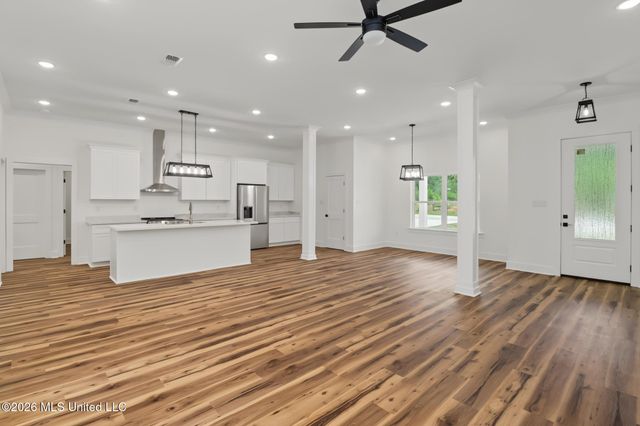 14951 Longwood Lane, Gulfport, MS 39503
