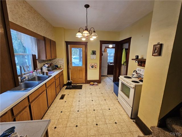 8543 Jericho Road, Brutus, NY 13166