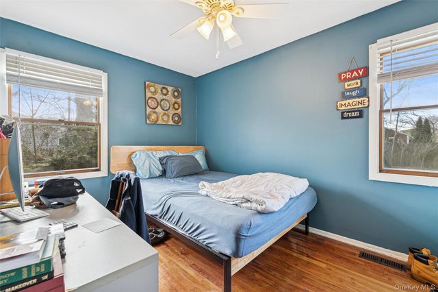 5 Rutyna Circle, Hampton Bays, NY 11946