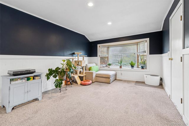 5 Rutyna Circle, Hampton Bays, NY 11946