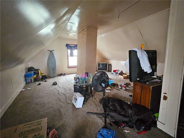 1517 Beaver St, Mckeesport, PA 15132