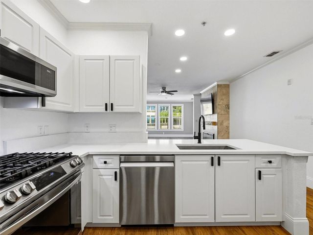 2732 VIA MURANO 524, Clearwater, FL 33764