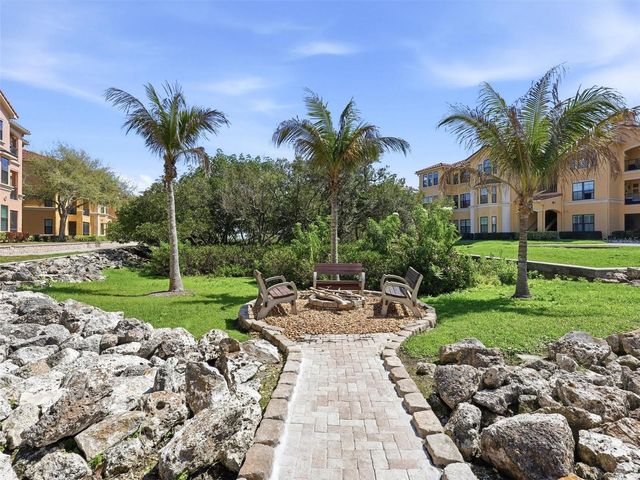 2732 VIA MURANO 524, Clearwater, FL 33764