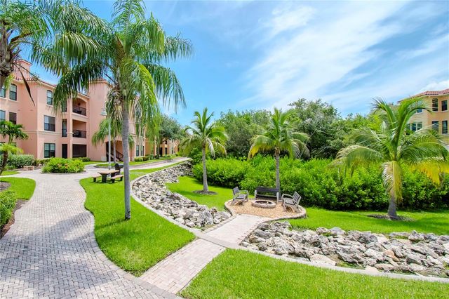 2732 VIA MURANO 524, Clearwater, FL 33764