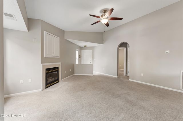 4126 Breezewood Drive Apt 202, Wilmington, NC 28412
