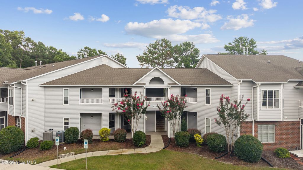 4126 Breezewood Drive Apt 202, Wilmington, NC 28412