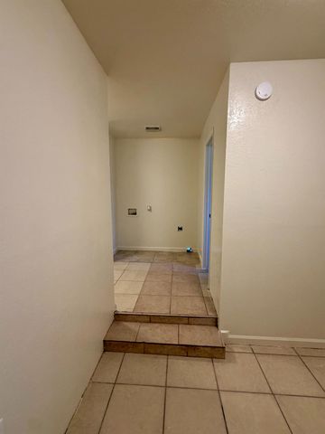 1225 E Sussex Way, Fresno, CA 93704