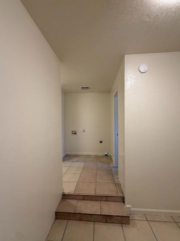 1225 E Sussex Way, Fresno, CA 93704
