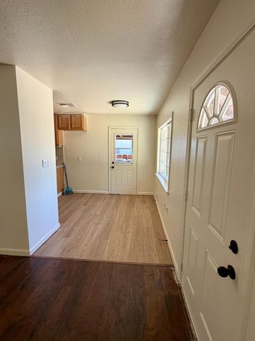 1225 E Sussex Way, Fresno, CA 93704