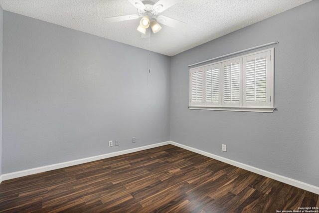 9230 NEW KENTON, San Antonio, TX 78240