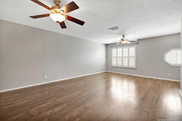 9230 NEW KENTON, San Antonio, TX 78240