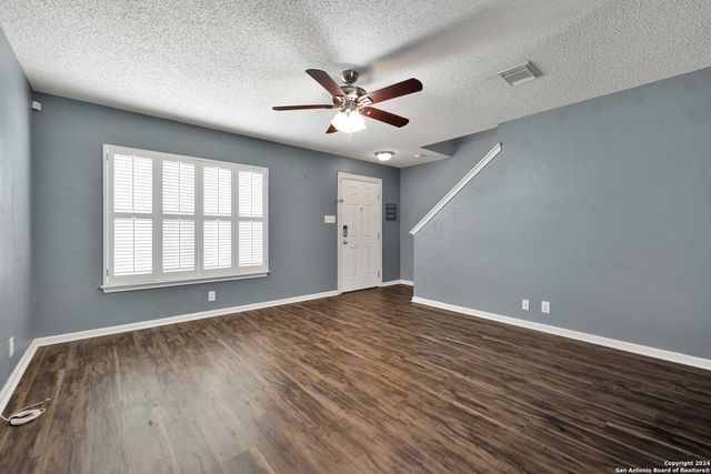 9230 NEW KENTON, San Antonio, TX 78240