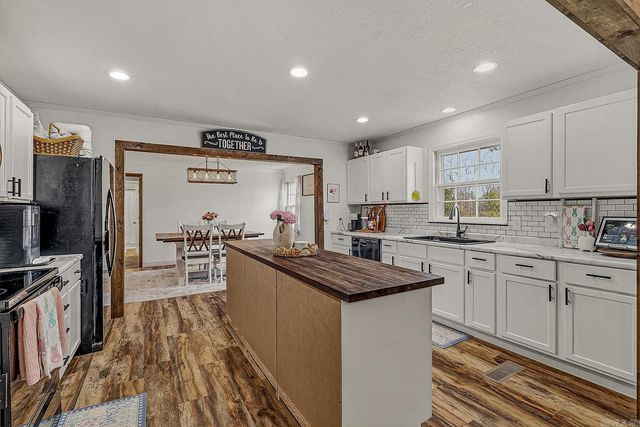 77 CR 1412, Corning, AR 72422