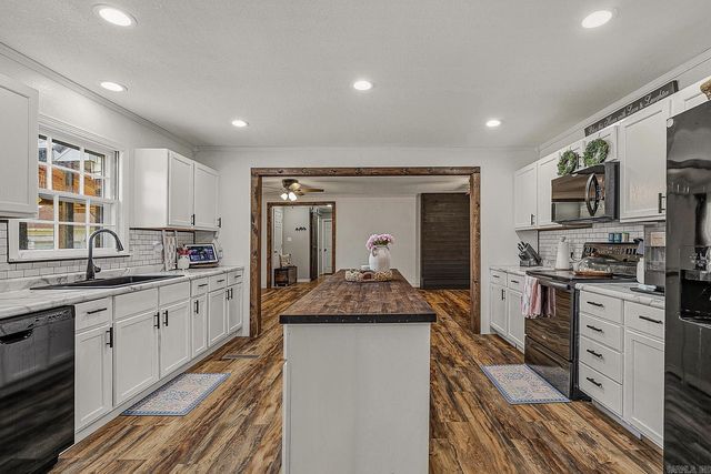 77 CR 1412, Corning, AR 72422