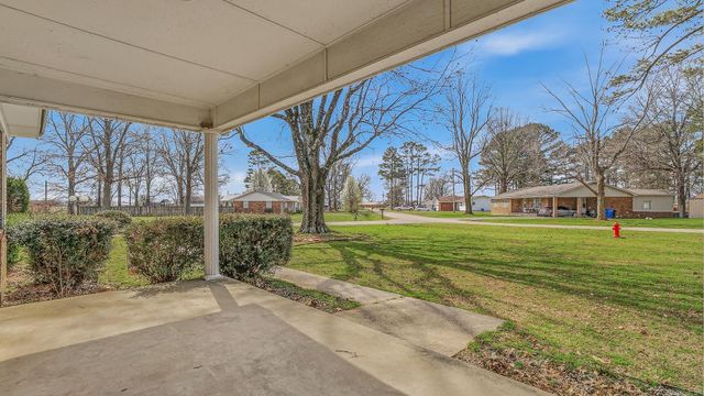 77 CR 1412, Corning, AR 72422