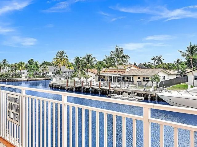 2450 NE 135th St 103, North Miami, FL 33181