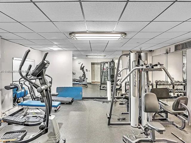 2450 NE 135th St 103, North Miami, FL 33181