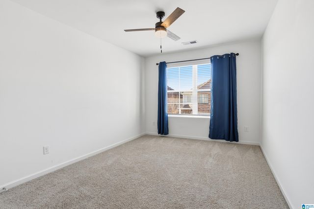 673 JOHNNYS COVE, Leeds, AL 35094