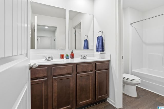 673 JOHNNYS COVE, Leeds, AL 35094