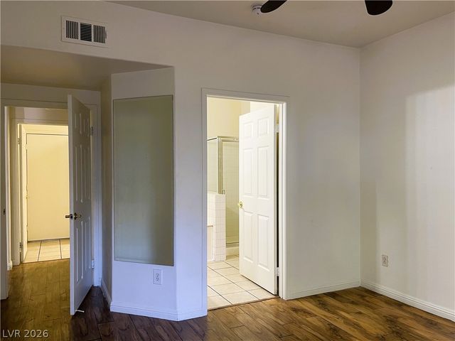 6820 San Ricardo Avenue 104, Las Vegas, NV 89146
